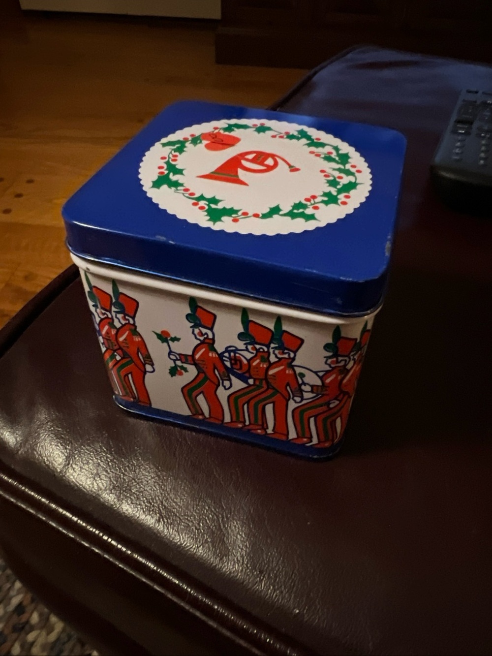 Vintage Holiday Tin with Marching Toy Soldiers and horn/wreath coasters